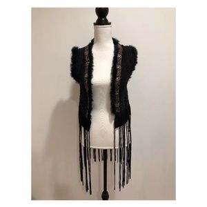 Miss me fur trim women’s vest black heeled small